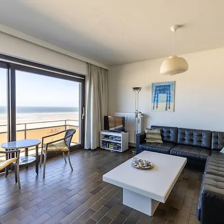 Kristof By The Sea In * De Panne